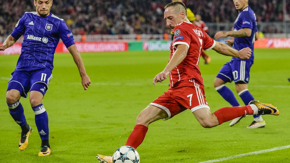 Bayern Munich's French midfielder Franck Ribery (R) and Anderlecht's Romanian forward Alecandru Chipciu vie for the ball during the Champions League group B match between Bayern Munich and RSC Anderlecht in Munich, southern Germany, on September 12, 2017. / AFP PHOTO / GUENTER SCHIFFMANN (Photo credit should read GUENTER SCHIFFMANN/AFP/Getty Images)