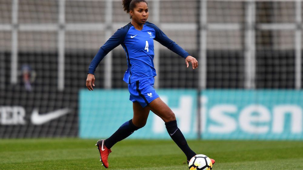 COLUMBUS, OH - MARCH 1: Laura Georges #4 of France controls the ball against England on March 1, 2018 at MAPFRE Stadium in Columbus, Ohio. England defeated France 4-1. (Photo by Jamie Sabau/Getty Images)