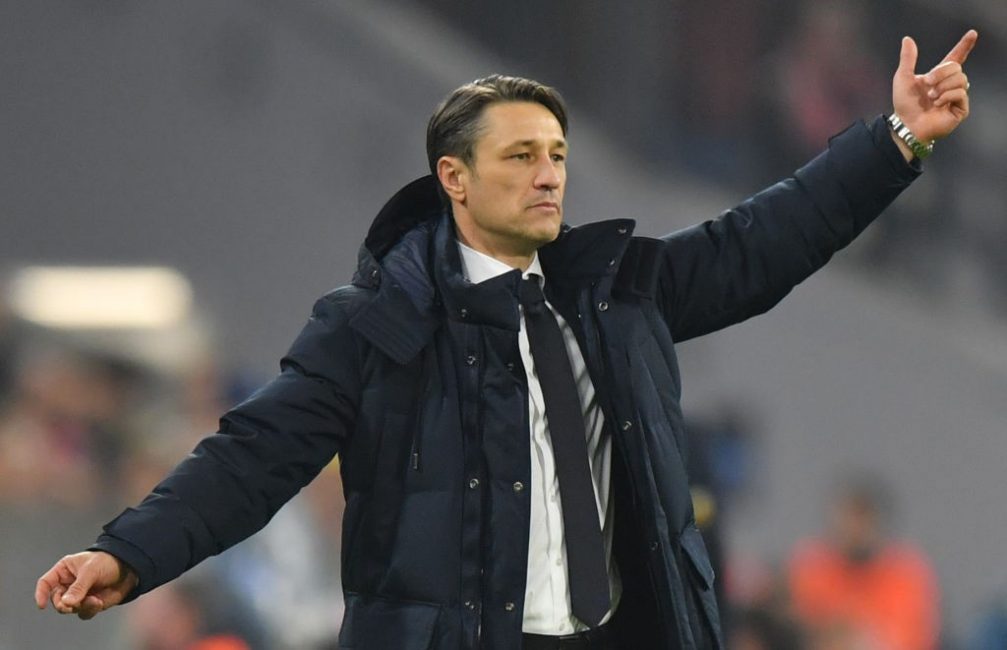 Niko Kovac, Manager of Bayern Munich gives his team instructions during the UEFA Champions League Group E match of the between FC Bayern Muenchen and AEK Athens at Fussball Arena Muenchen on November 7, 2018 in Munich, Germany. (Photo by Sebastian Widmann/Bongarts/Getty Images)