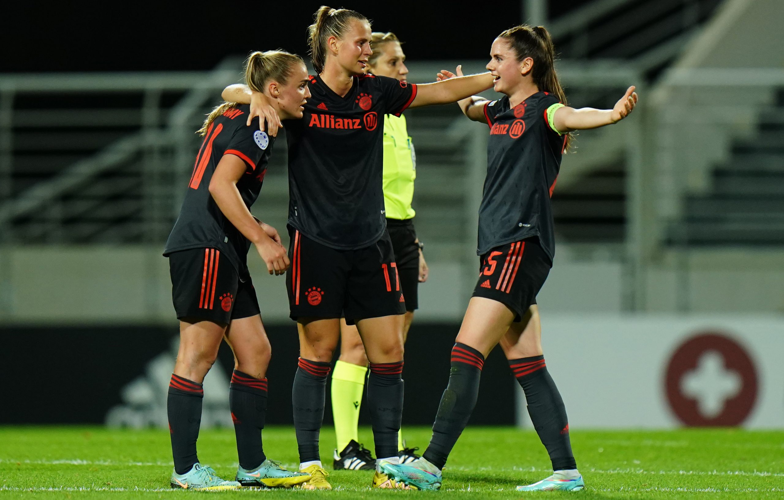 FC Bayern Frauen – News vom Campus Sarah Zadrazil positiv überrascht von FCB – „kannte ich so noch nicht“