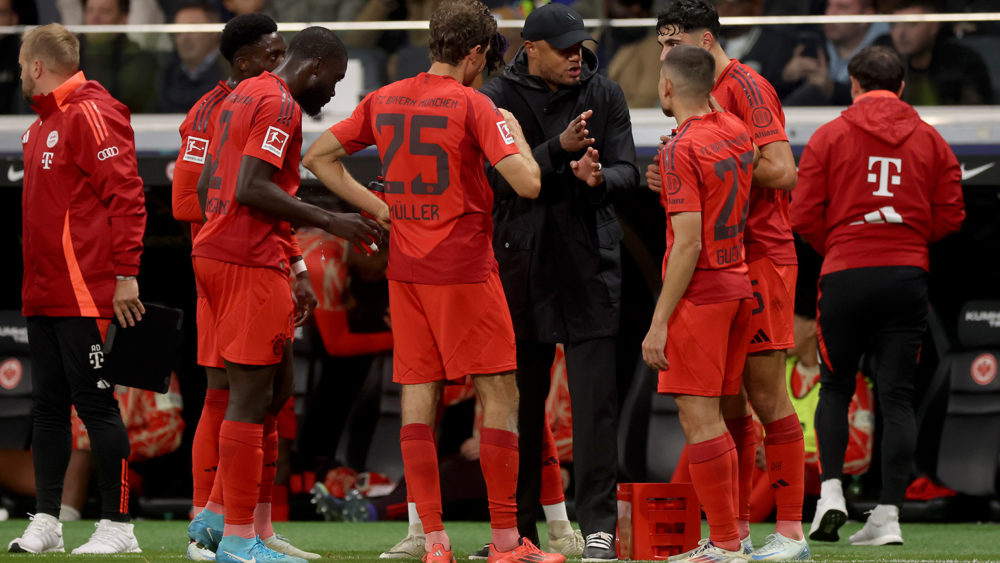 FC Bayern mit Trainer Vincent Kompany