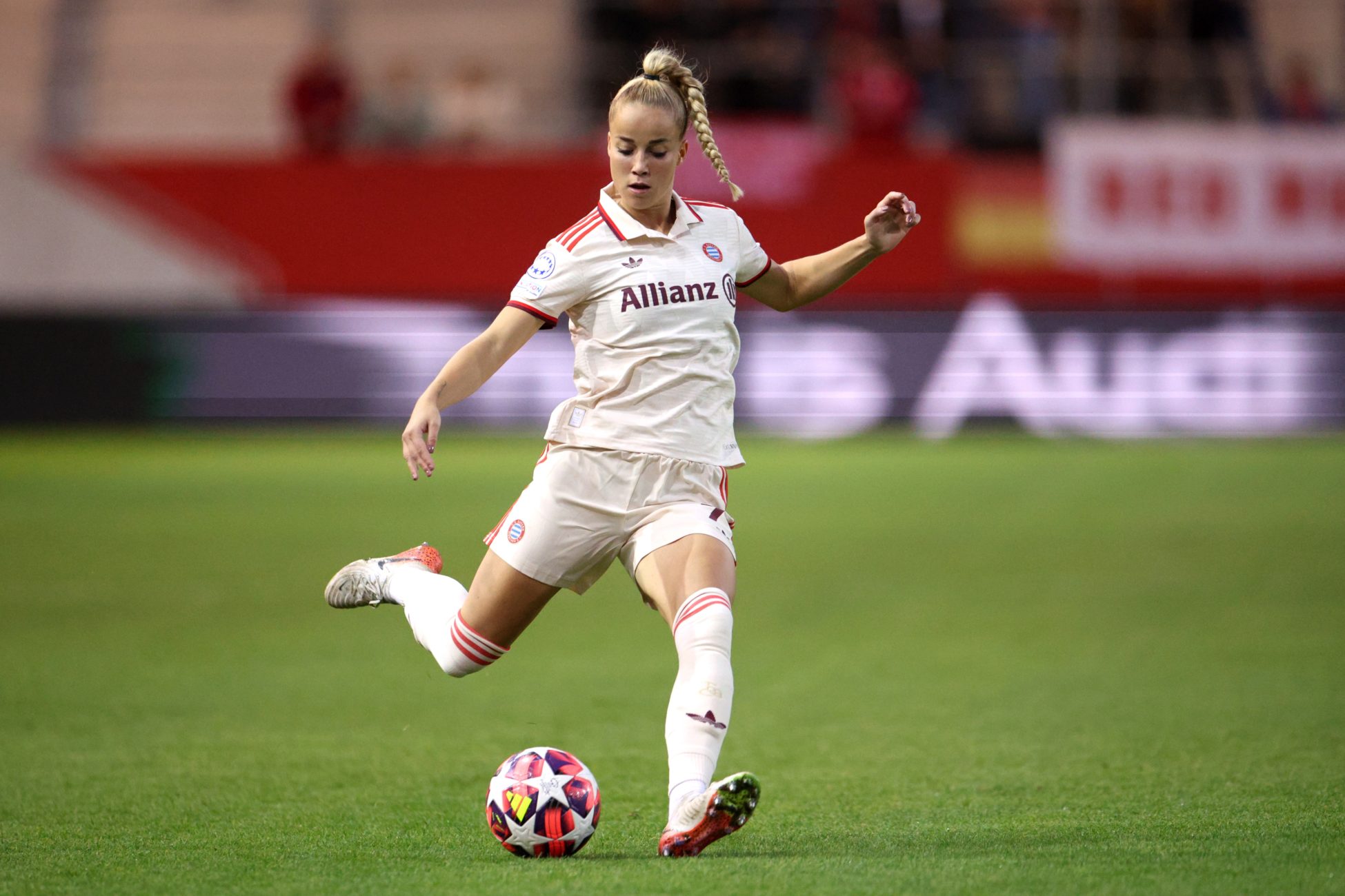 Giulia Gwinn im Dress des FC Bayern München