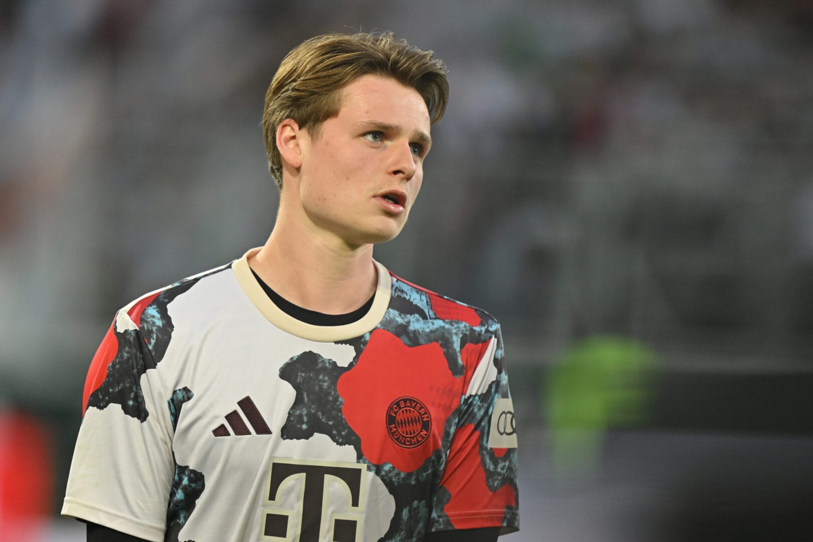Jonas Urbig (FC Bayern)