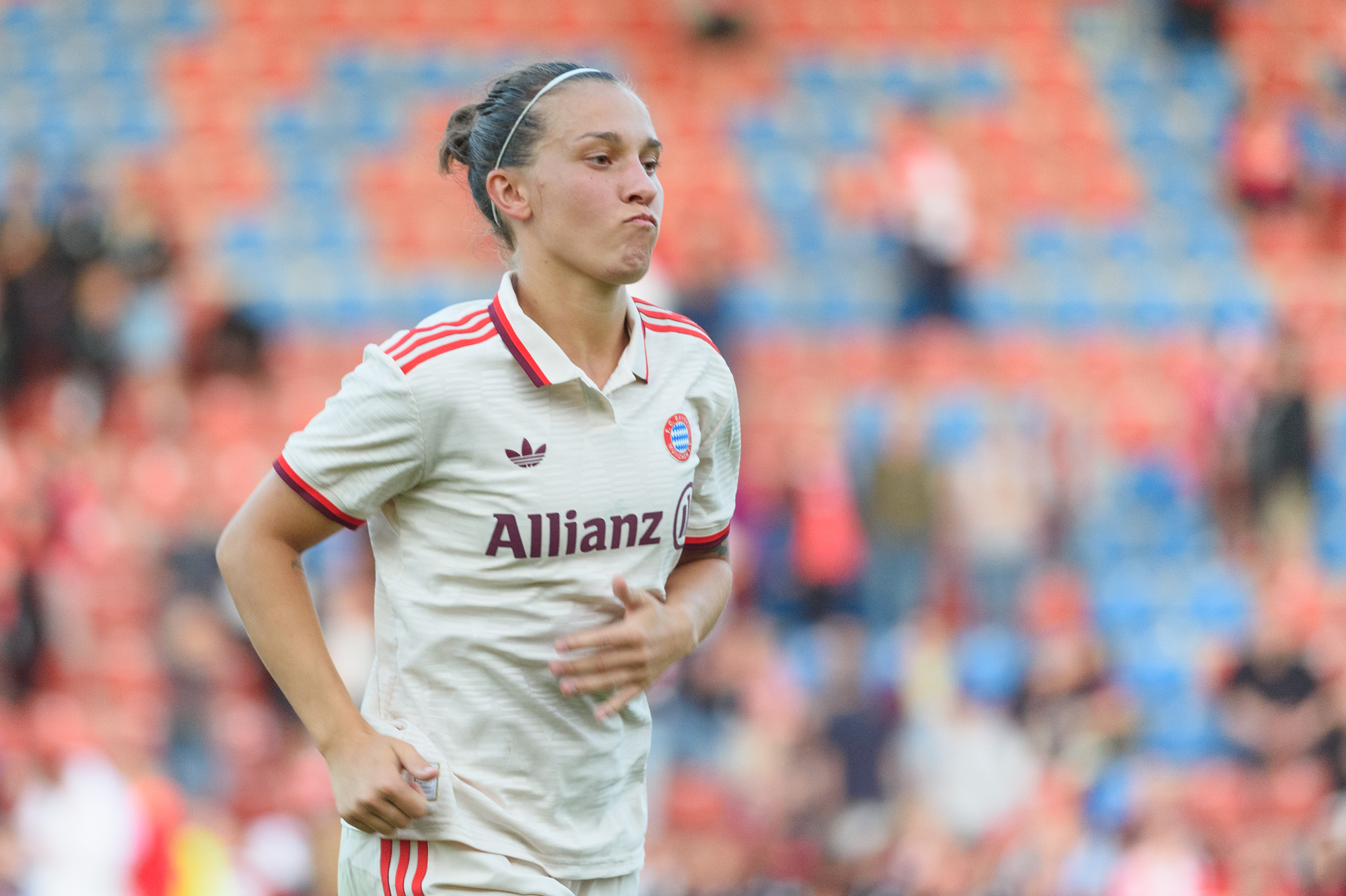 Julia Zigiotti Olme (FC Bayern Frauen)