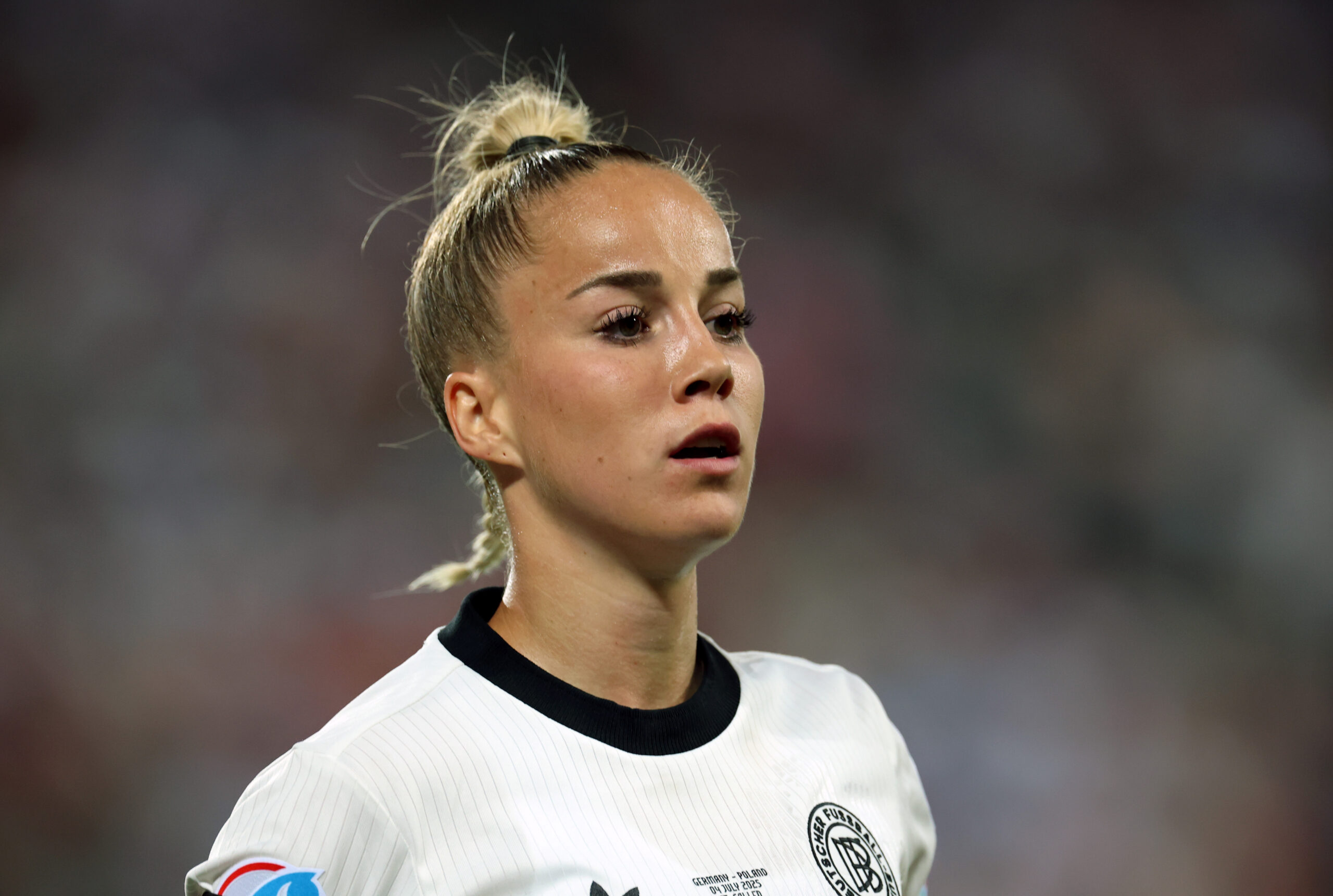Giulia Gwinn im Trikot des DFB-Teams. Eine Rückkehr nach Verletzung beim FC Bayern wird bald erwartet.