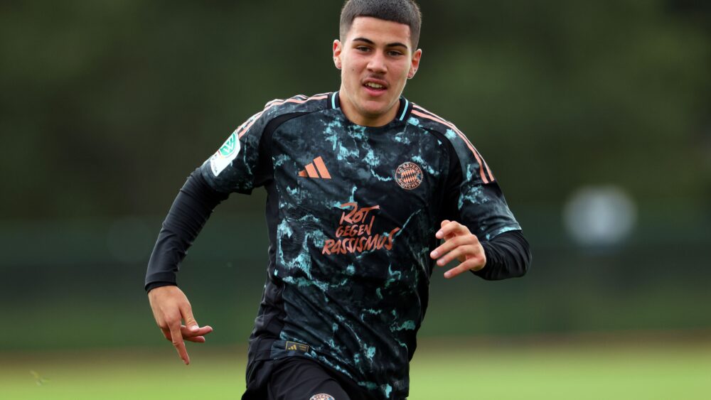 Felipe Chávez im Trikot des FC Bayern in der UEFA Youth League
