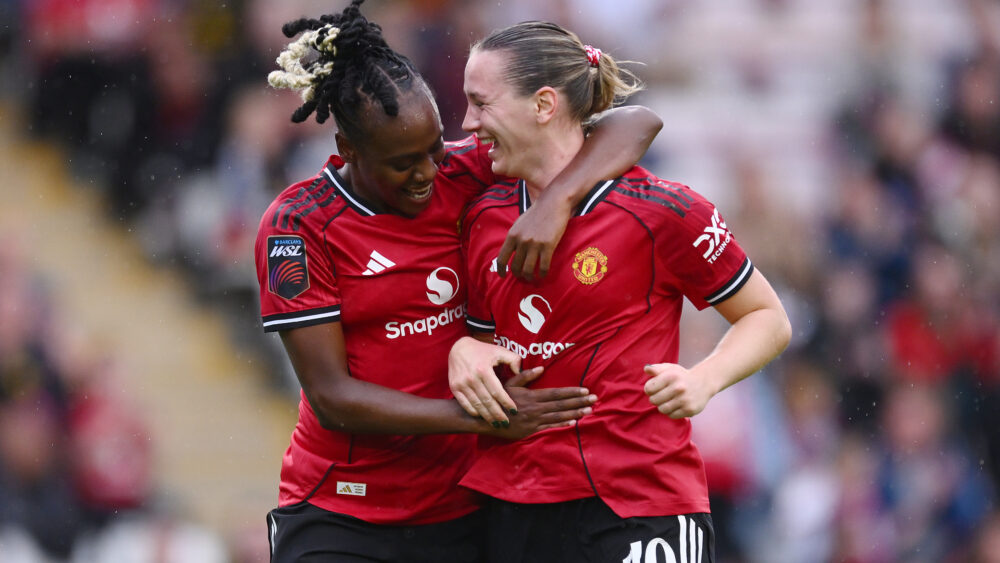 Malard und Terland wollen gegen den FC Bayern für Furore sorgen. Hier jubeln sie Arm in Arm im Trikot von Manchester United.