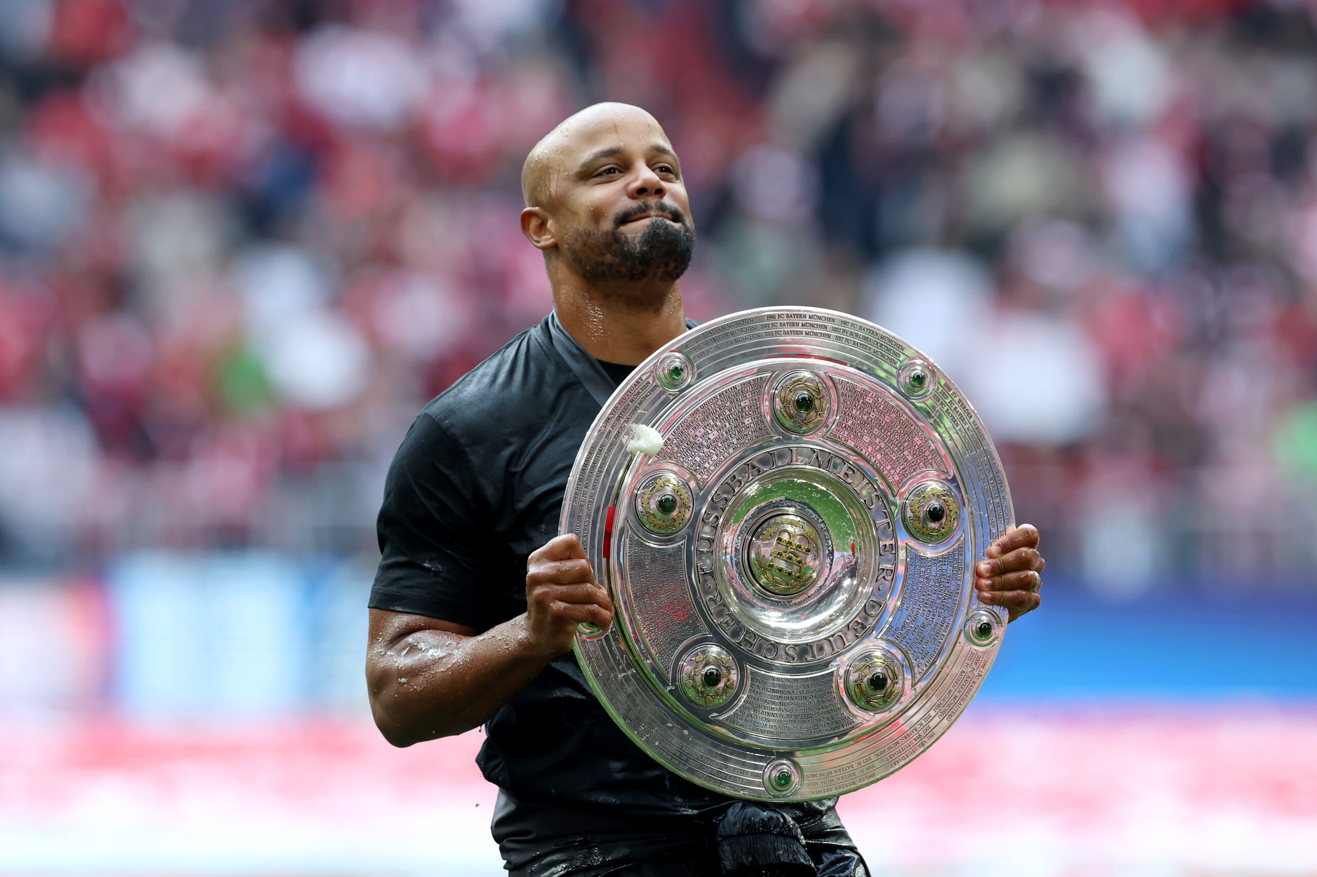 Der FC Bayern will auch zum Ende der Bundesliga-Saison 2026/2927 jubeln