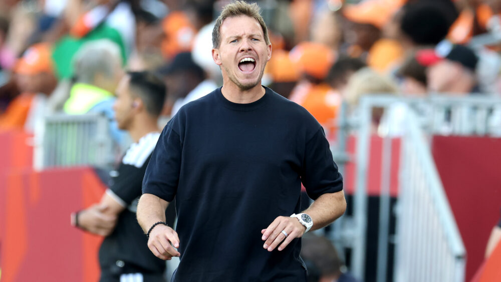Julian Nagelsmann (DFB-Team) brüllt