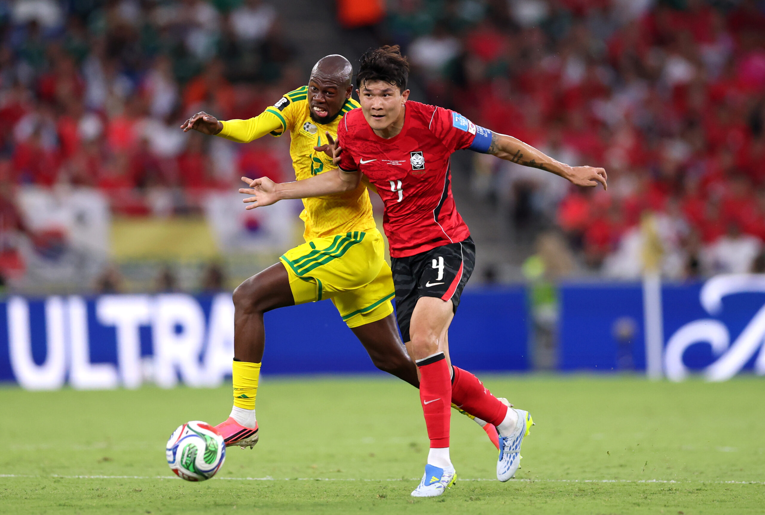 Min-jae Kim (FC Bayern) für Südkorea im Zweikampf bei der WM 2026.