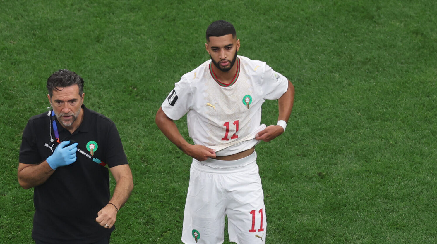 Ismael Saibari (FC Bayern) musste verletzt vom Feld bei der WM 2026.