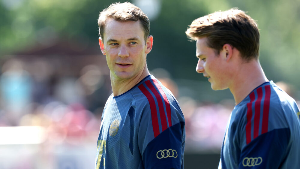 Manuel Neuer und Jonas Urbig im Trainingslager am Tegernsee