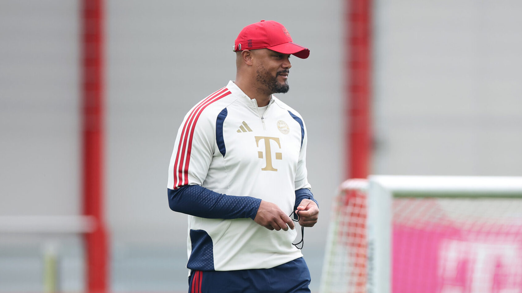 Vincent Kompany auf dem Trainingsplatz des FC Bayern