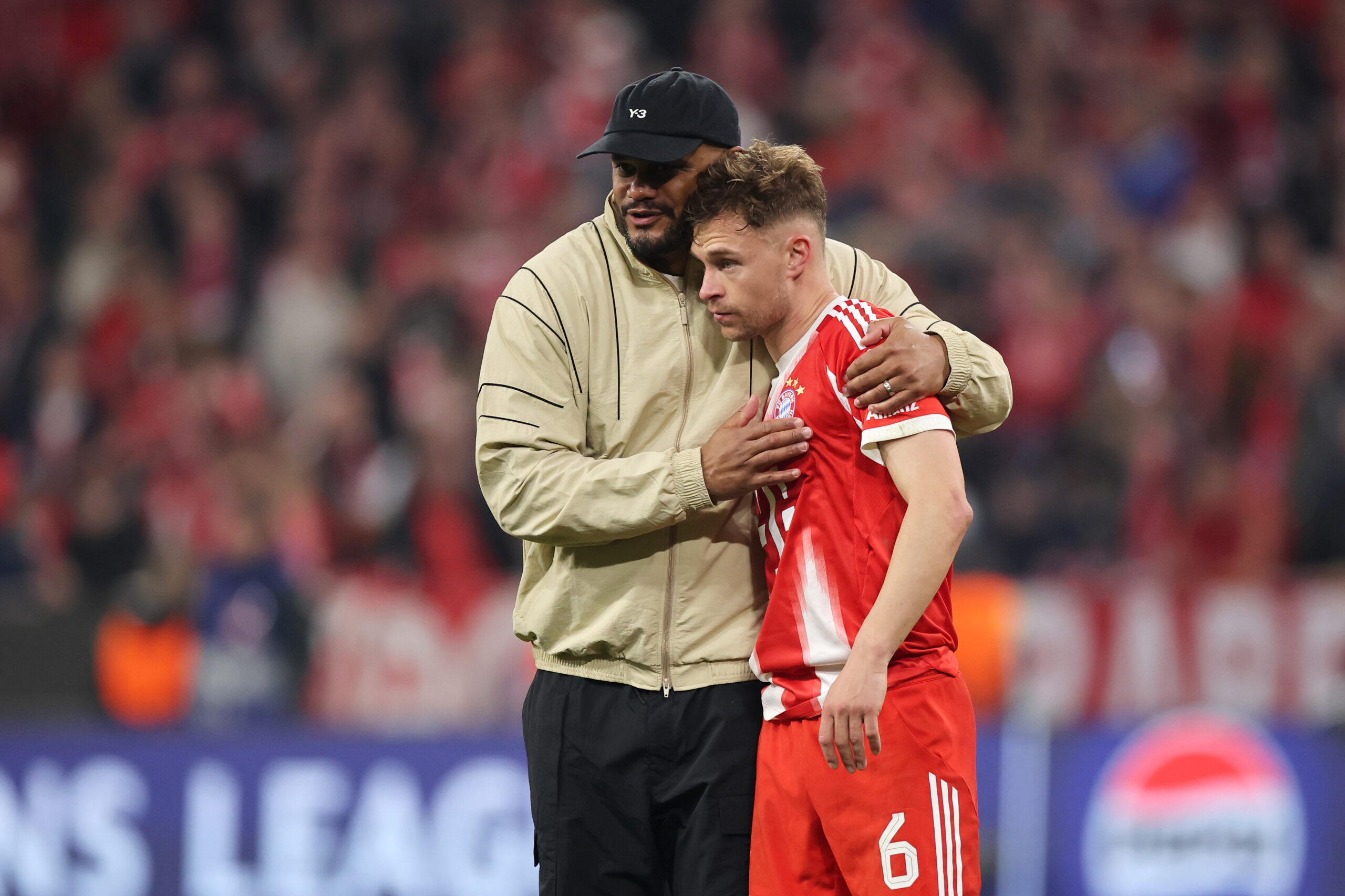 Vincent Kompany und Joshua Kimmich (FC Bayern)