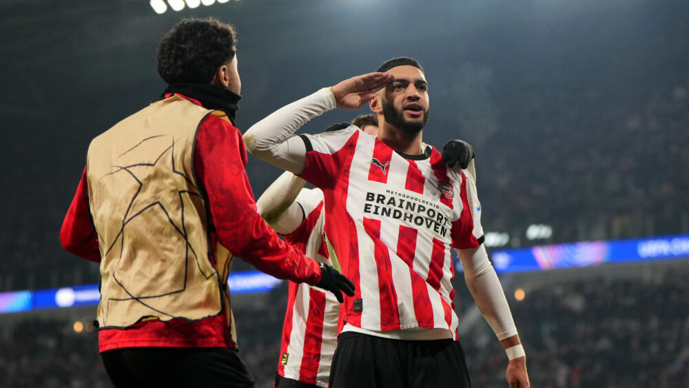 Ismael Saibari (FC Bayern) jubelt im Trikot der PSV Eindhoven