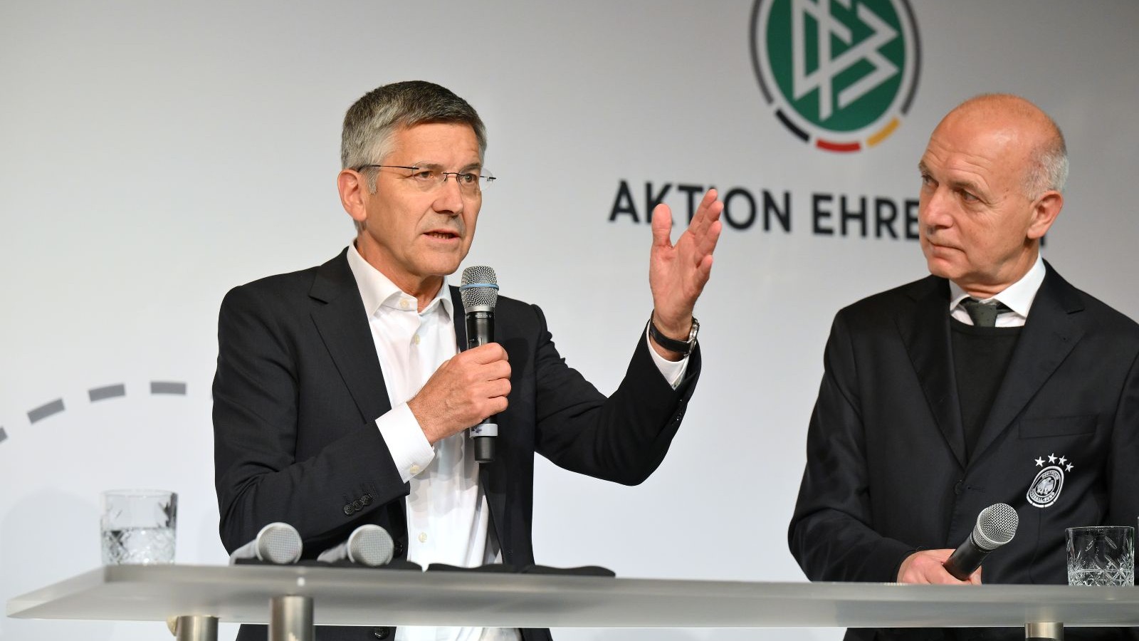 FC Bayern, FCB, Bundesliga, DFB-Team, Champions League, Alt Text vergessen