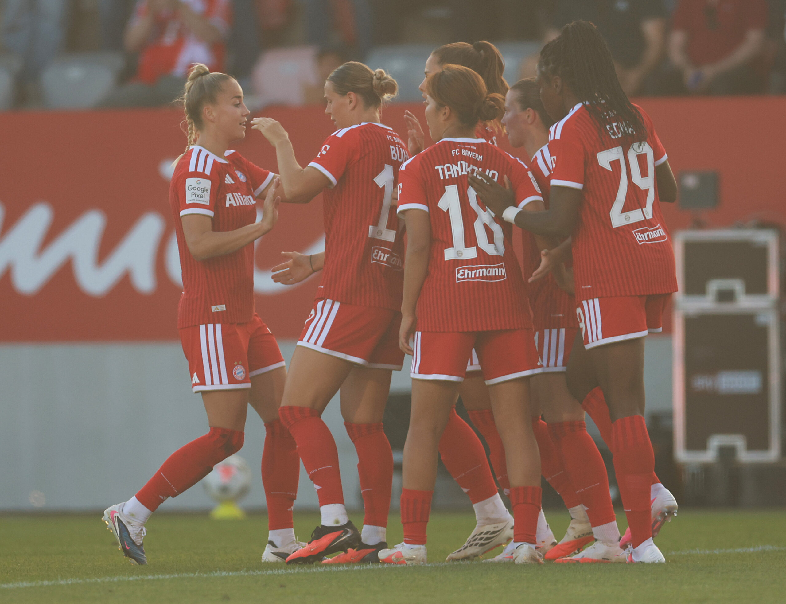 FC Bayern, FCB, Bundesliga, DFB-Team, Champions League, Alt Text vergessen