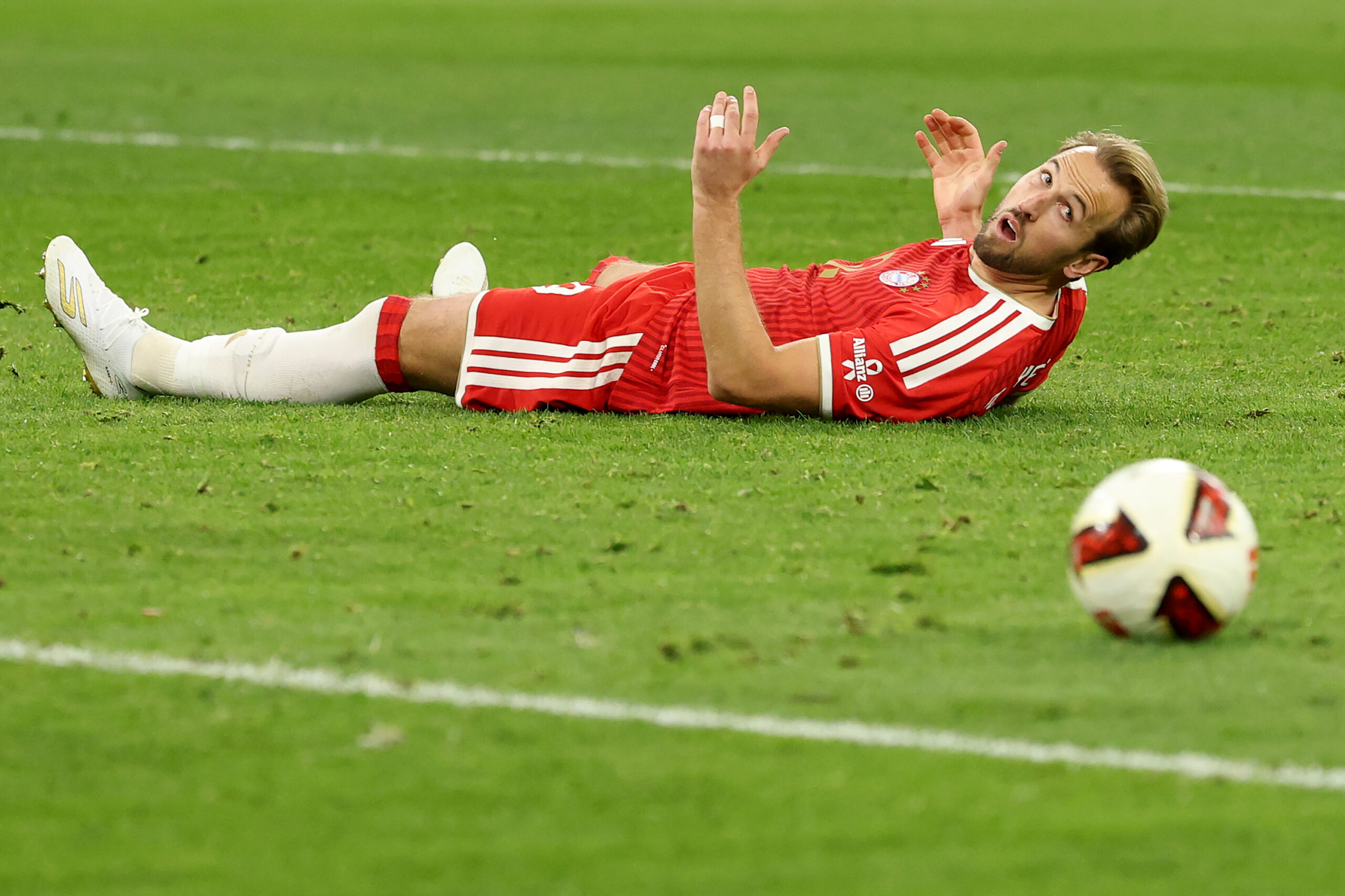 Der FC Bayern kam gegen den BVB nicht über ein 2:2 hinaus.